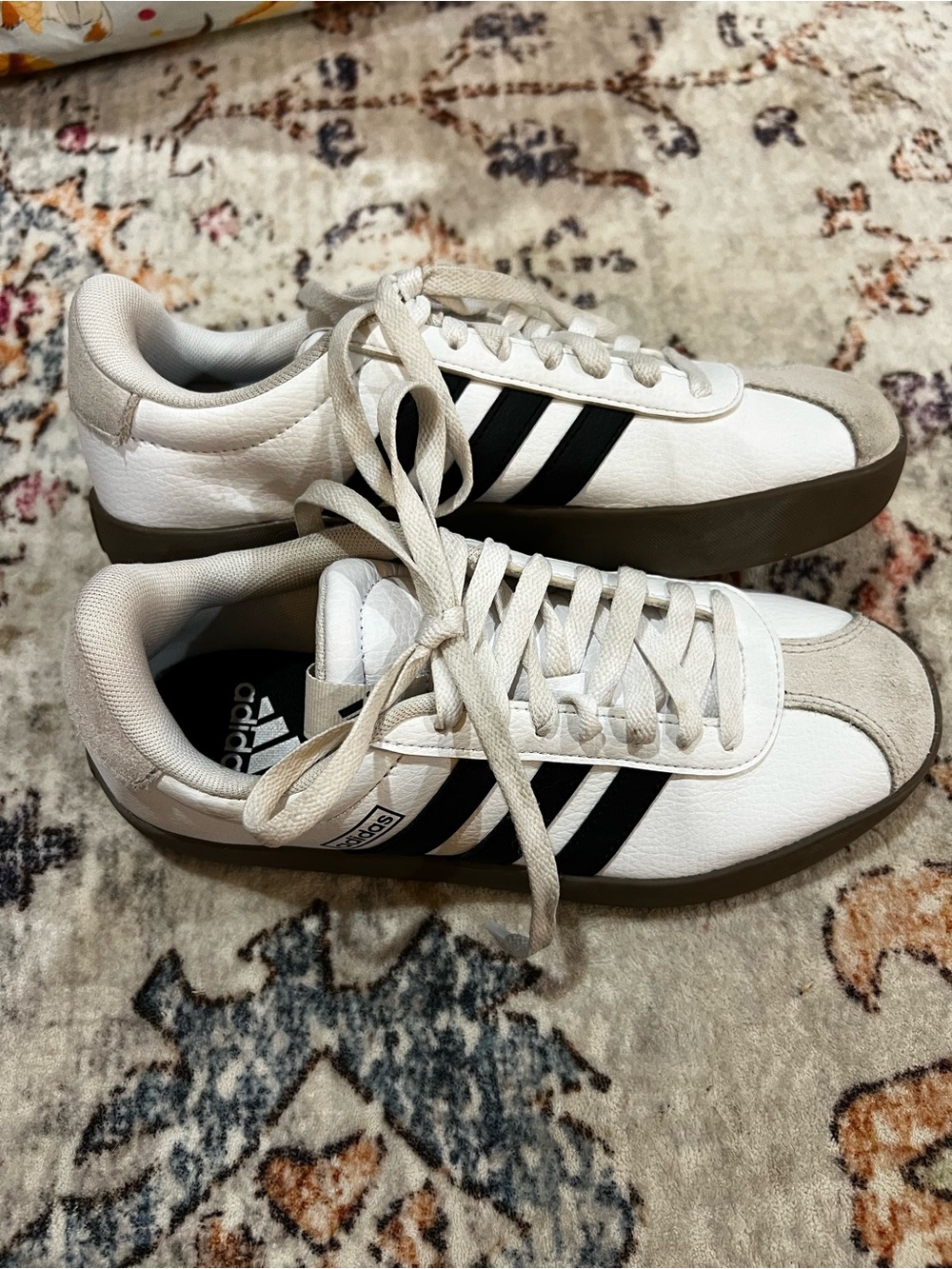 adidas White Sneakers with Black Three-Stripes and Brown Sole
